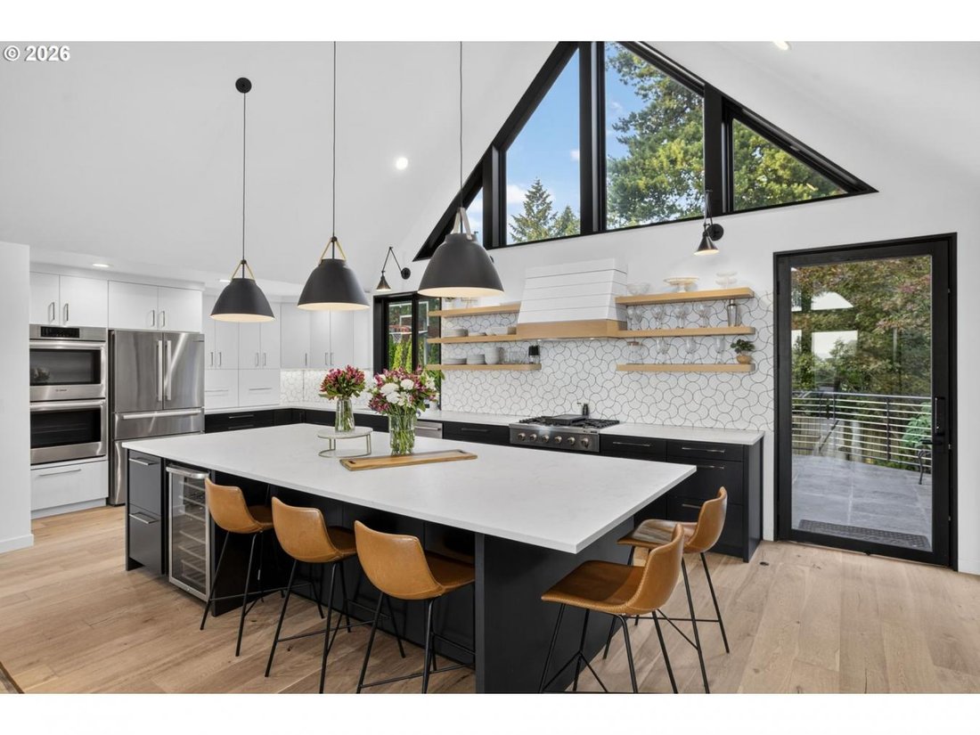 House in Lake Oswego, Oregon, United States 5 - 18316890