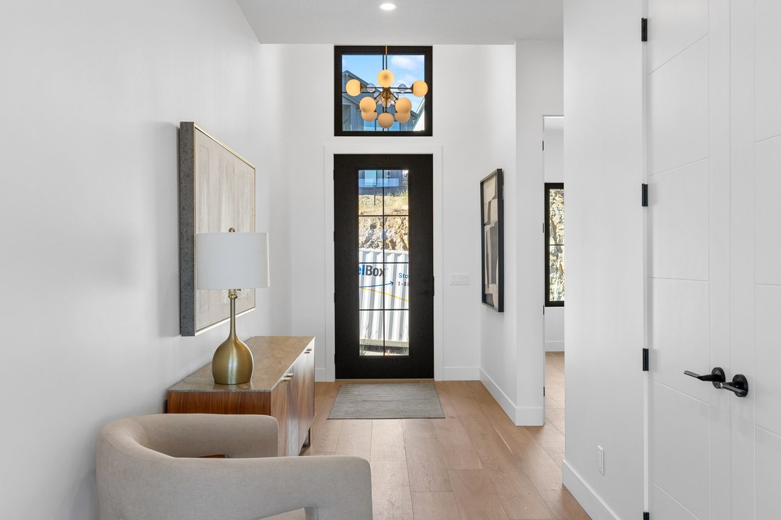 House in Kelowna, British Columbia, Canada 4 - 18316978