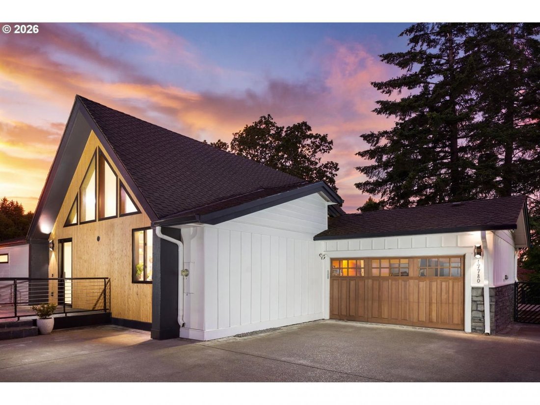 House in Lake Oswego, Oregon, United States 3 - 18316890