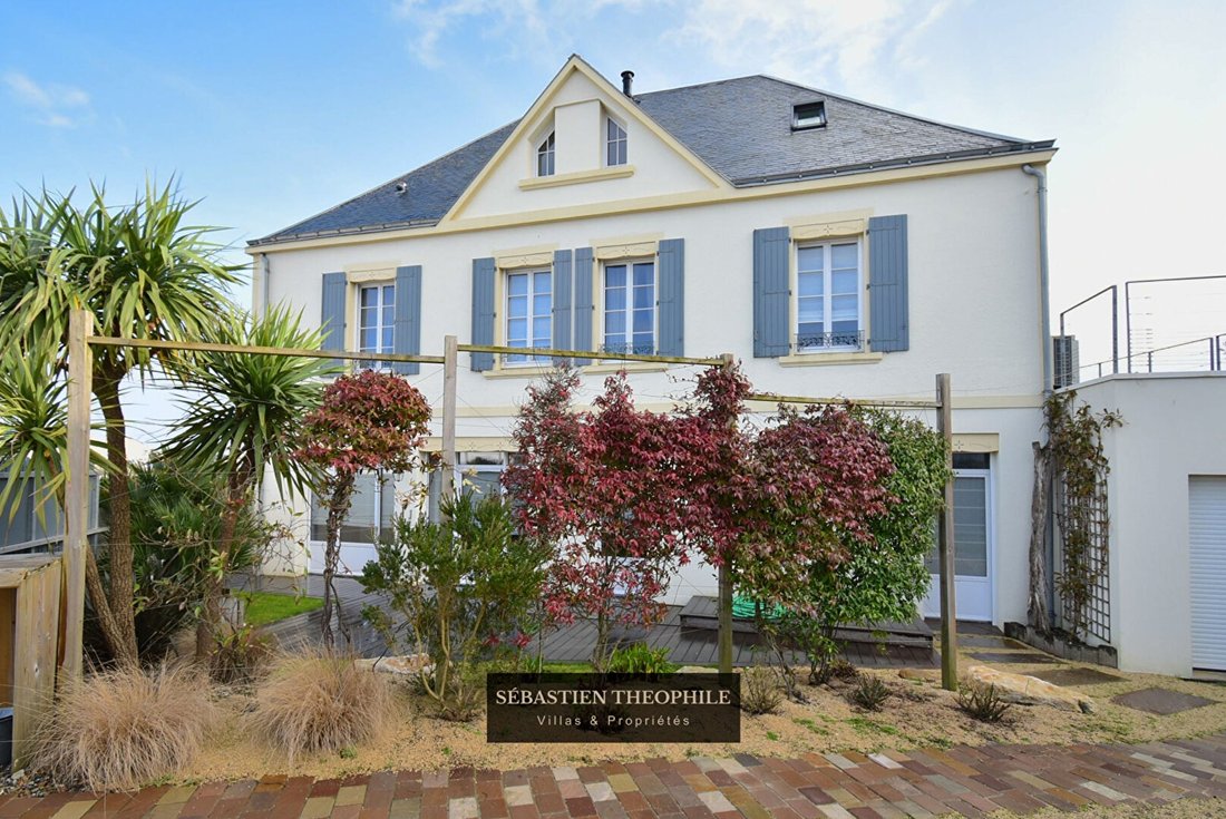 Villa in Croix de Vie, Saint-Gilles-Croix-de-Vie, France 2 - 18252421