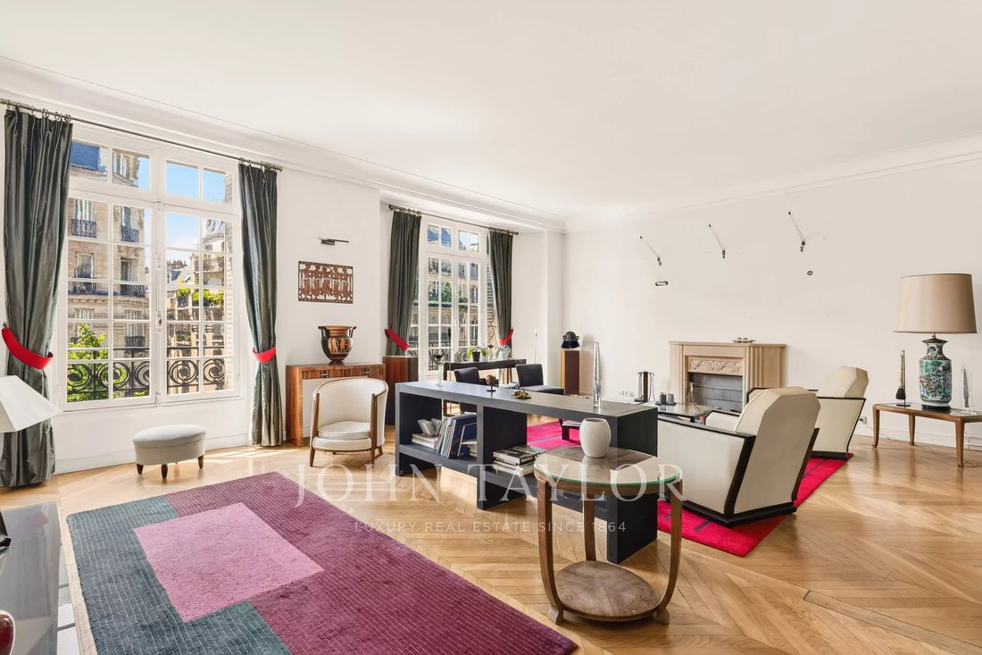 Apartment in Odéon, Paris 6e Arrondissement, Paris 1 - 18317129