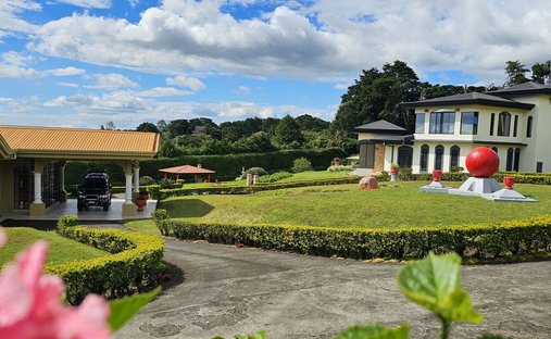 House in San Rafael, Heredia Province, Costa Rica 1