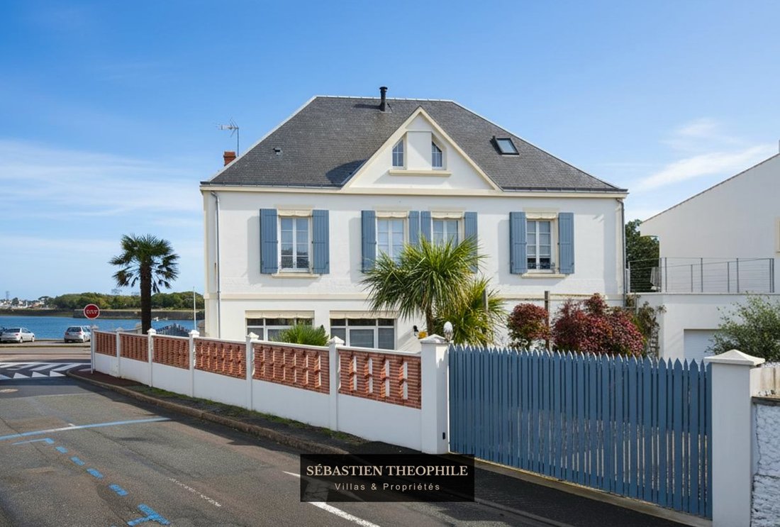 Villa in Croix de Vie, Saint-Gilles-Croix-de-Vie, France 1 - 18252421