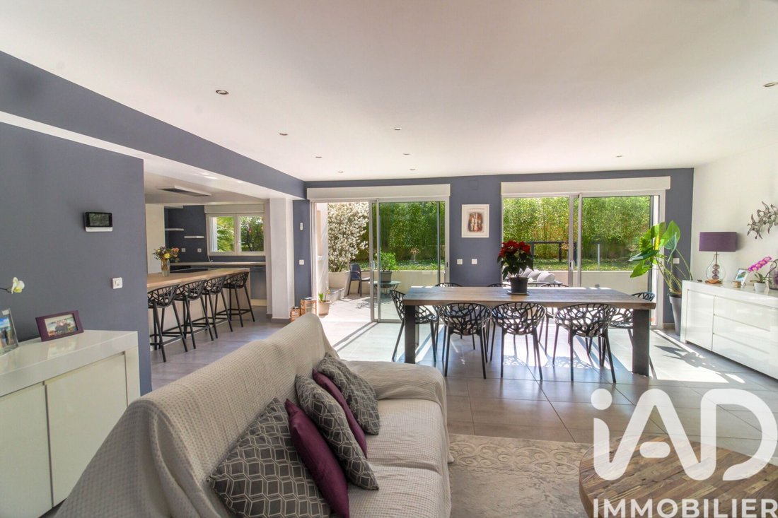 House in Verneuil-sur-Seine, Ile-de-France, France 5 - 17545738