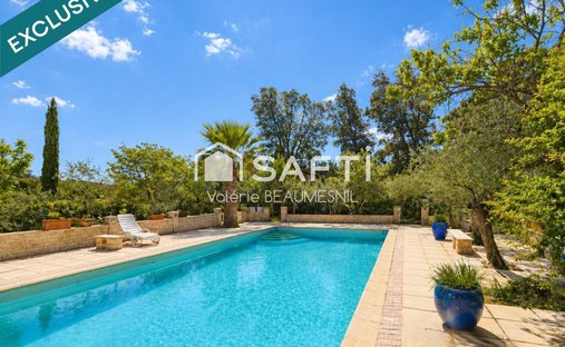 House in Bagnols-en-Forêt, Provence-Alpes-Côte d'Azur, France 1
