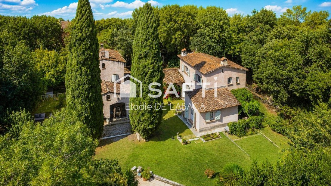 House in Cannes, Provence-Alpes-Côte d'Azur, France 2 - 18317603