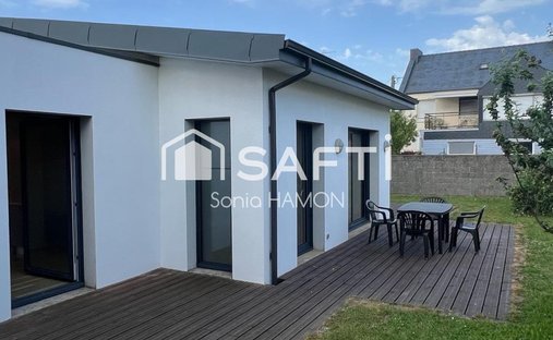 House in Carantec, Brittany, France 1