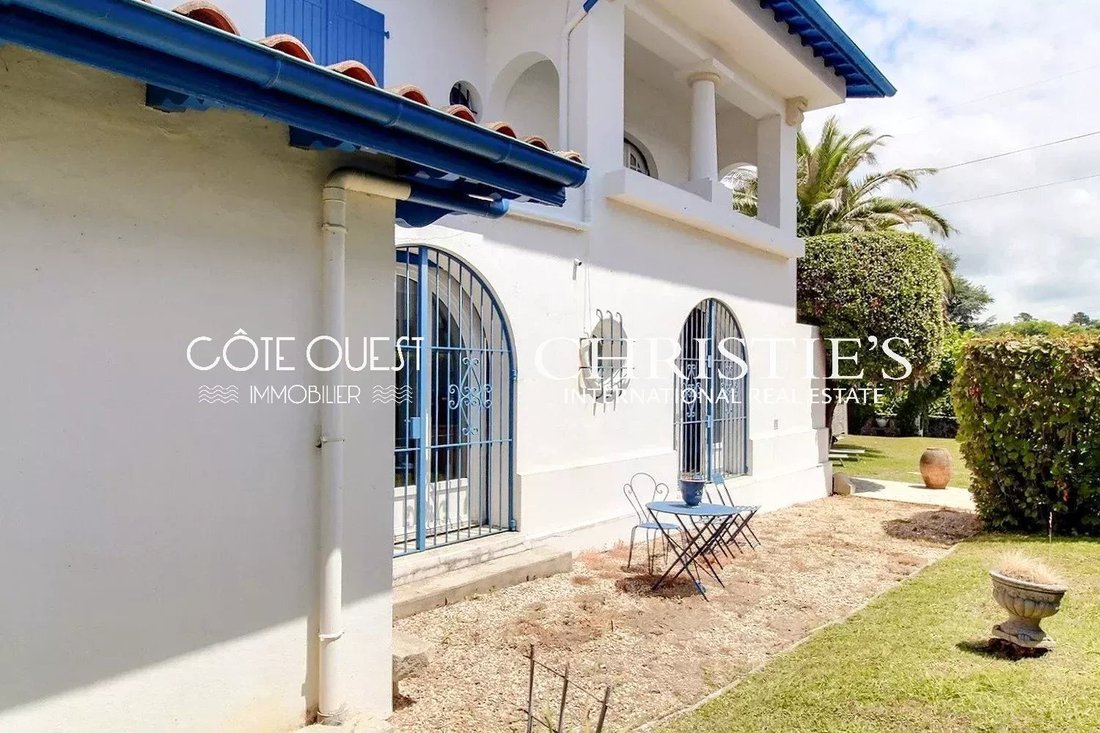 Villa in Centre Ville, Saint-Jean-de-Luz, France 5 - 18316976