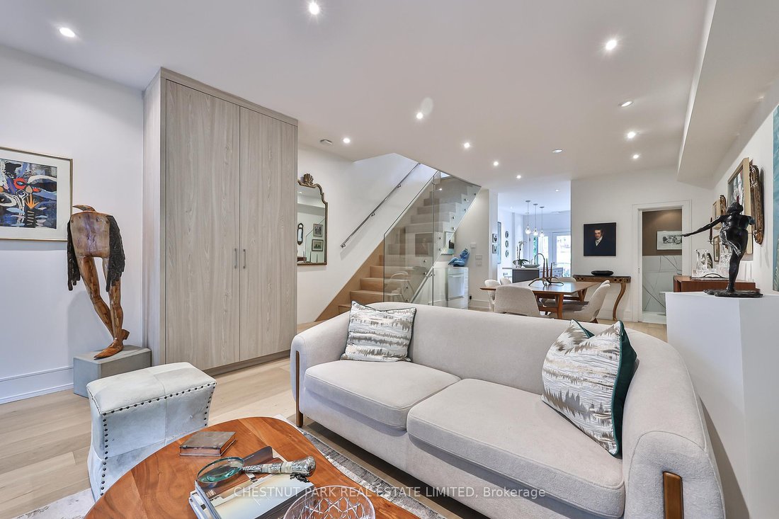 House in Toronto, Ontario, Canada 5 - 18317012