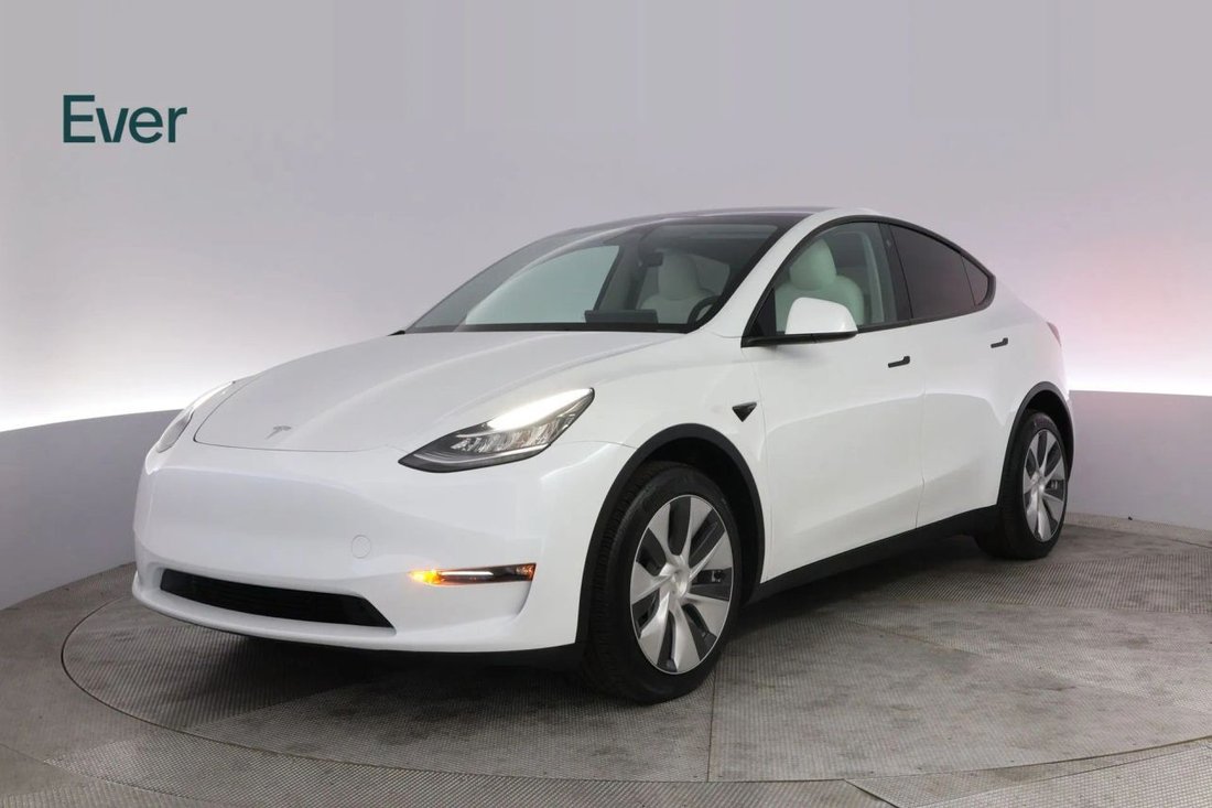 Suv in San Francisco, CA, United States 2 - 18240454