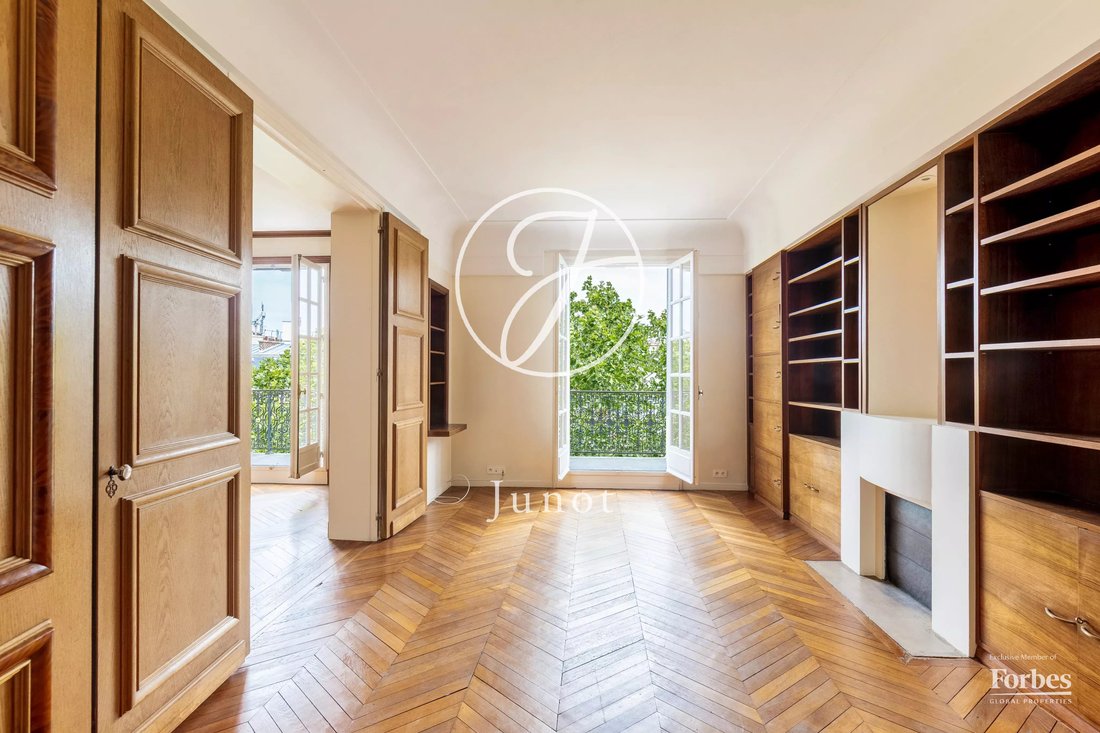 Apartment in Courcelles-Wagram, Paris 17e Arrondissement, Paris 5 - 18316902