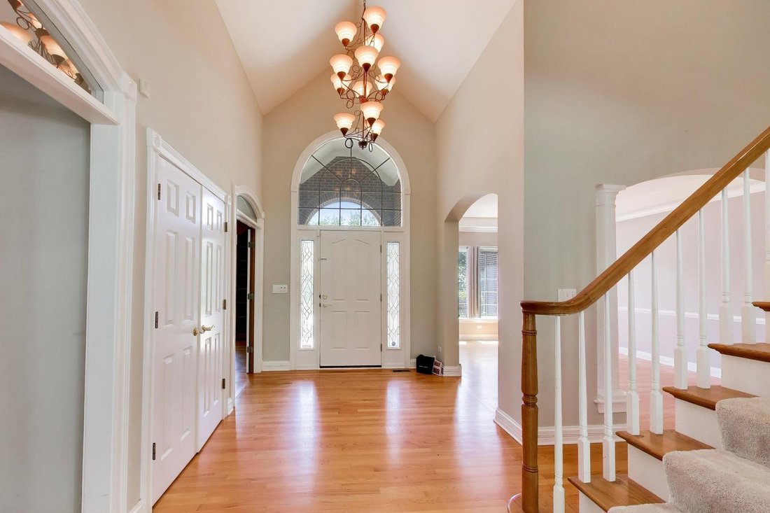 House in Lisle, Illinois, United States 4 - 18316948