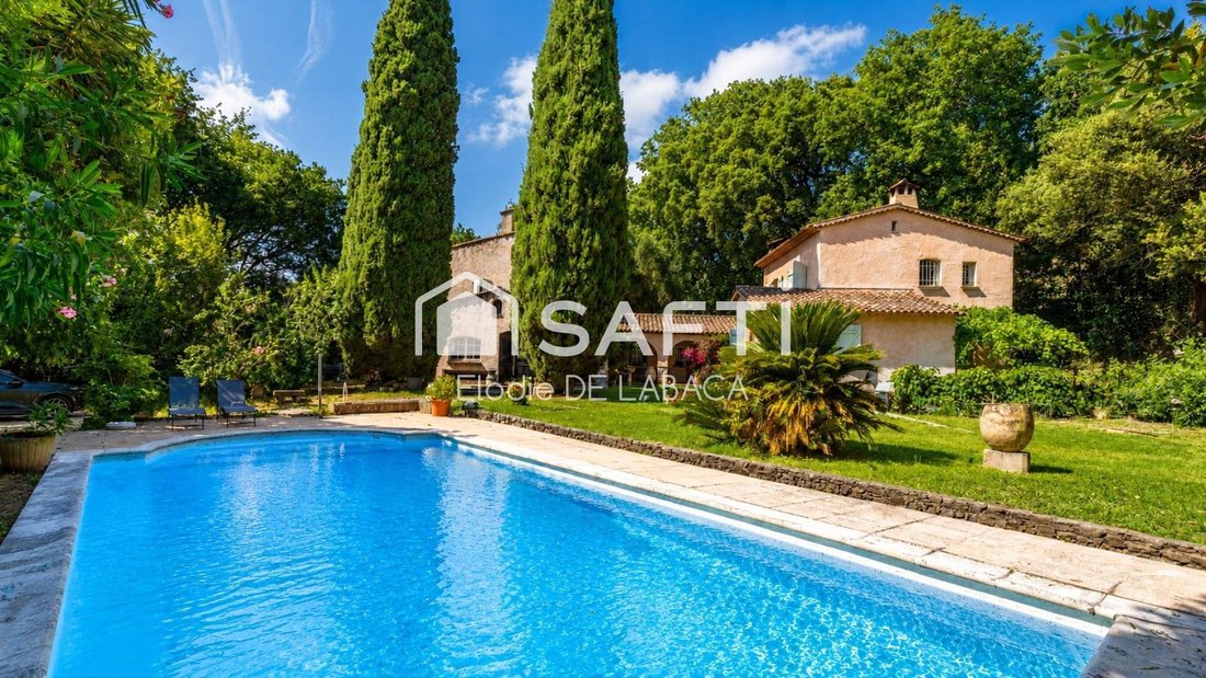 House in Cannes, Provence-Alpes-Côte d'Azur, France 1 - 18317603