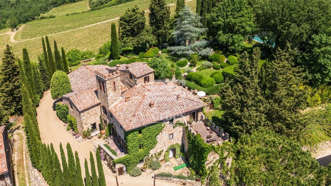 Castle in Montefioralle, Greve in Chianti, Tuscany 2 - 18317109
