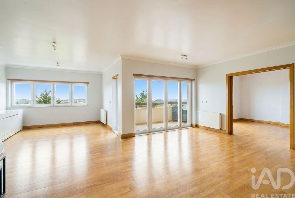 Apartment in Belas, Lisbon, Portugal 1 - 17973454