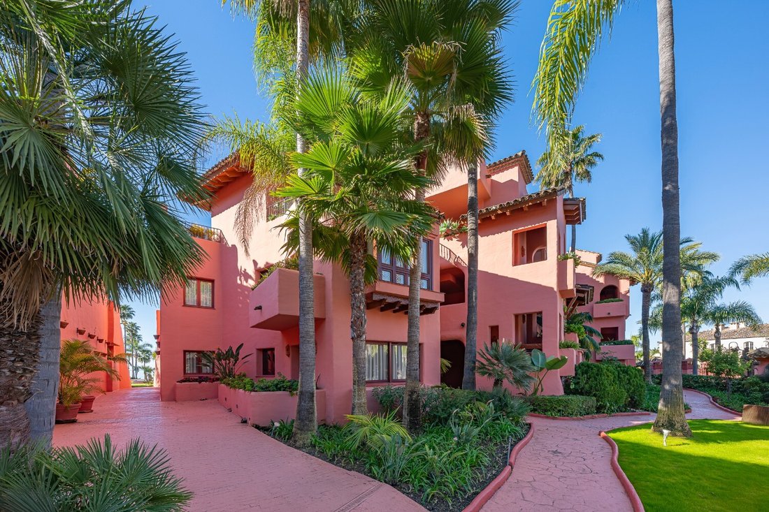 Apartment in Gualdalmansa, Estepona, Andalusia 5 - 18317179