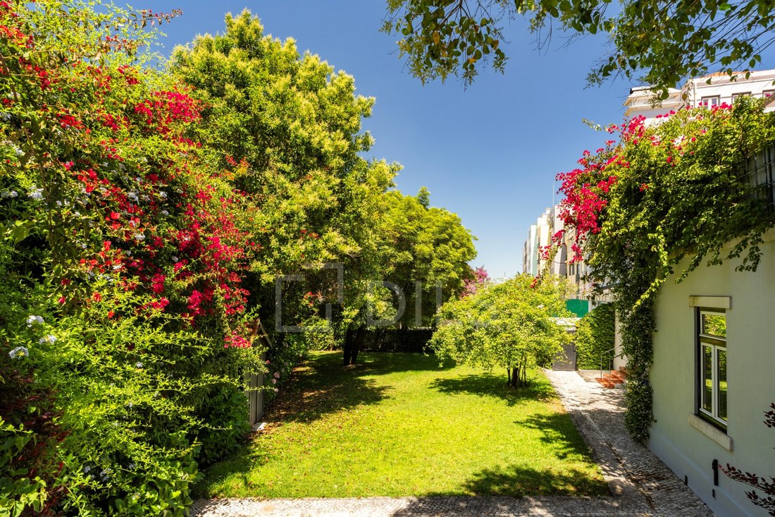 House in Sao Vicente, Lisbon, Portugal 5 - 18317013