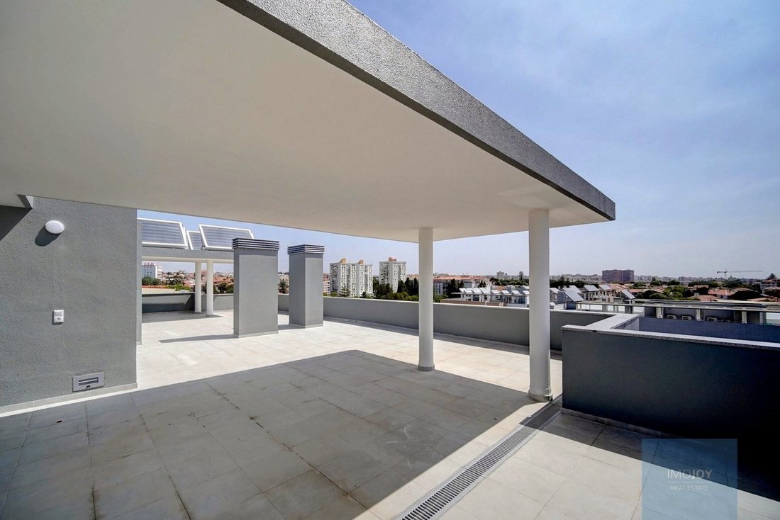 Apartment in Carcavelos e Parede, Lisbon, Portugal 1 - 18316805