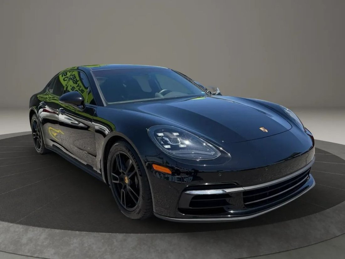 Sedan in Las Vegas, NV, United States 4 - 18317261