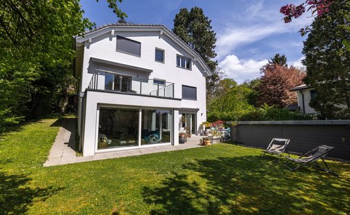 House in Lausanne, Vaud, Switzerland 1