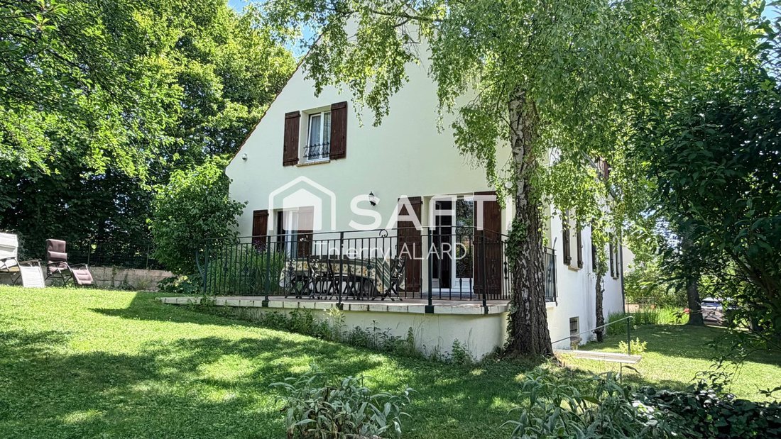 House in Est, Ecouen, France 1 - 18317626