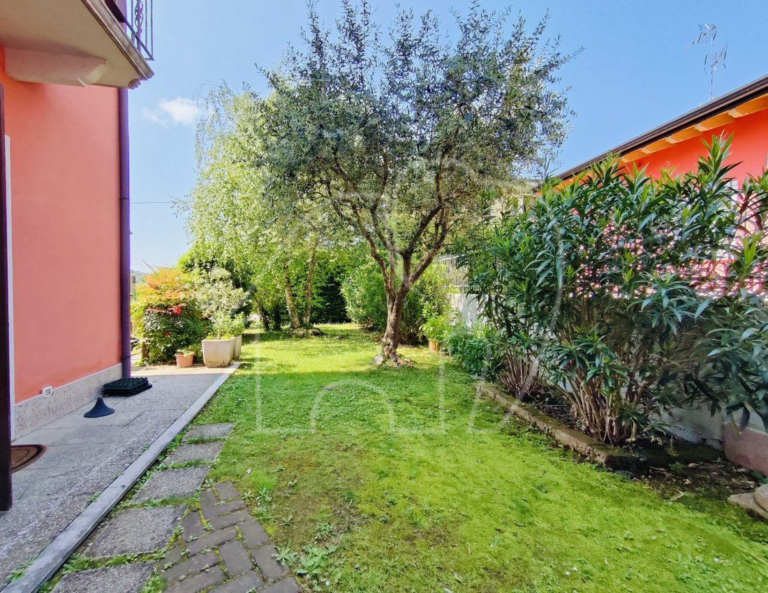Estate in Caprino Veronese, Veneto, Italy 5 - 16579186