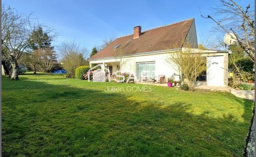 House in Centre, Claye-Souilly, France 1