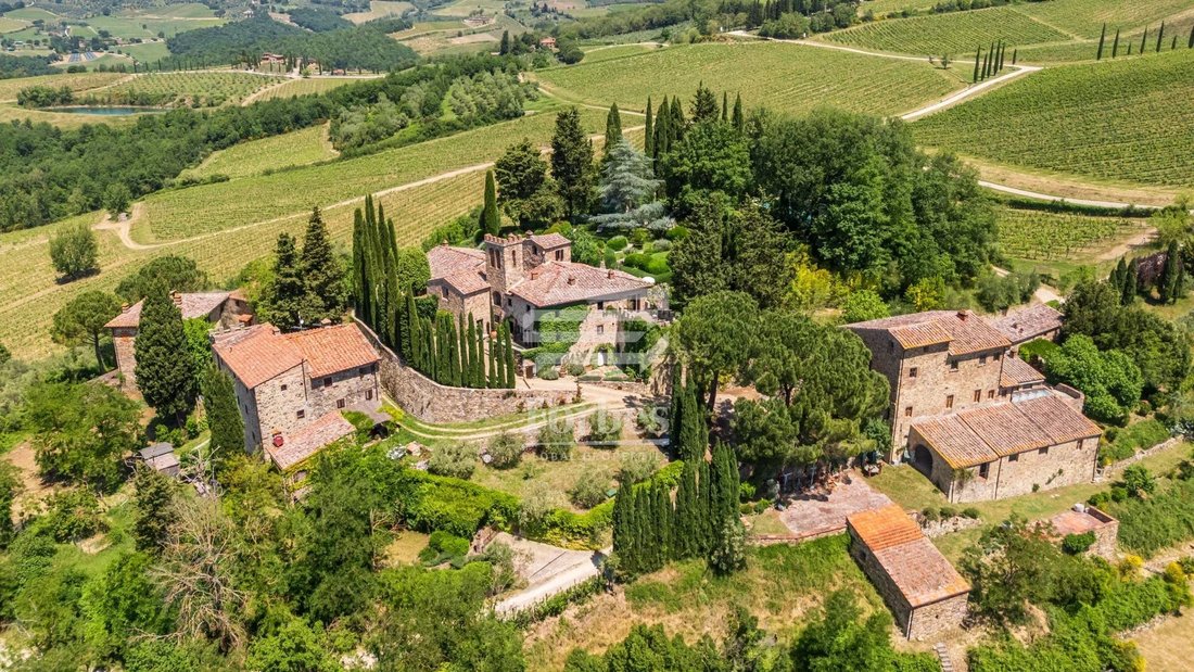 Castle in Montefioralle, Greve in Chianti, Tuscany 3 - 18317109