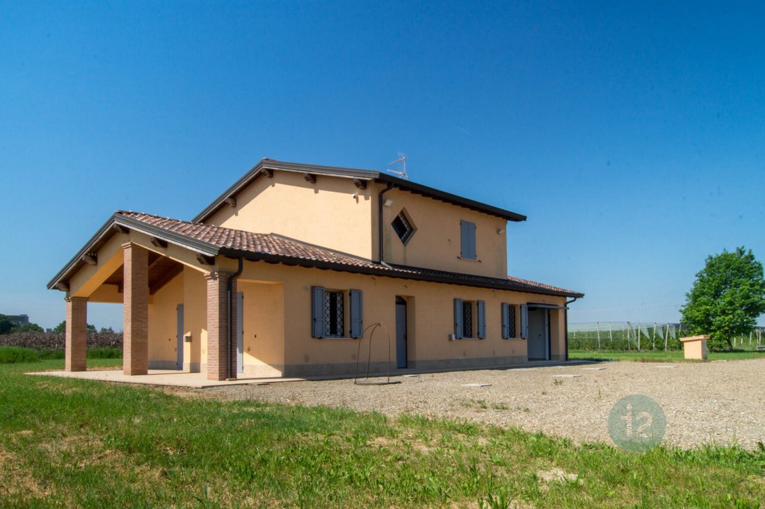 Villa in Tre Olmi - Lesignana - Villanova, Modena, Emilia-Romagna 1 - 18317212
