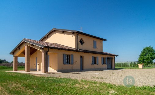 Villa in Tre Olmi - Lesignana - Villanova, Modena, Emilia-Romagna 1