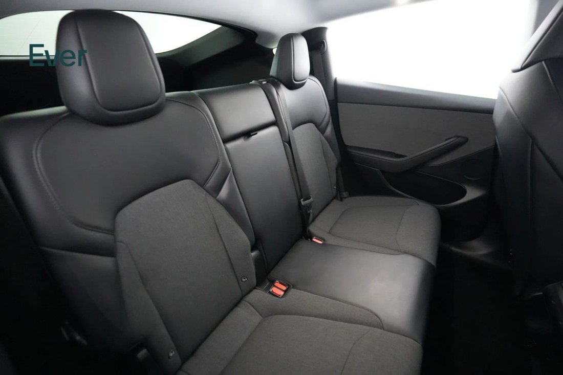 Suv in San Francisco, CA, United States 5 - 18256342