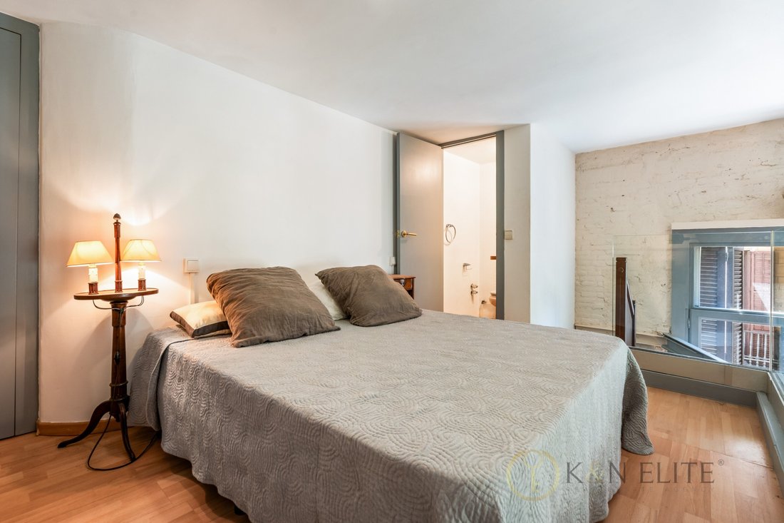 Apartment in Ciutat Vella, Barcelona, Spain 4 - 18316898