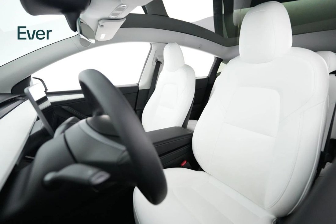 Suv in San Francisco, CA, United States 4 - 18240454