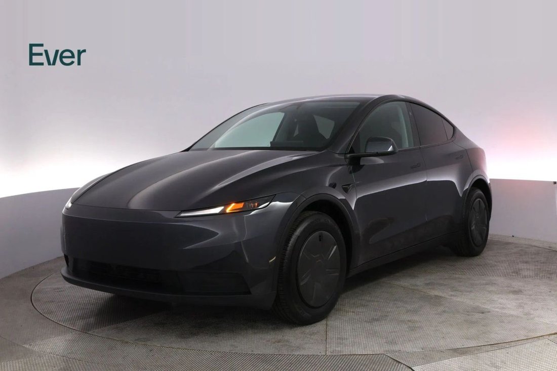 Suv in San Francisco, CA, United States 2 - 18256342