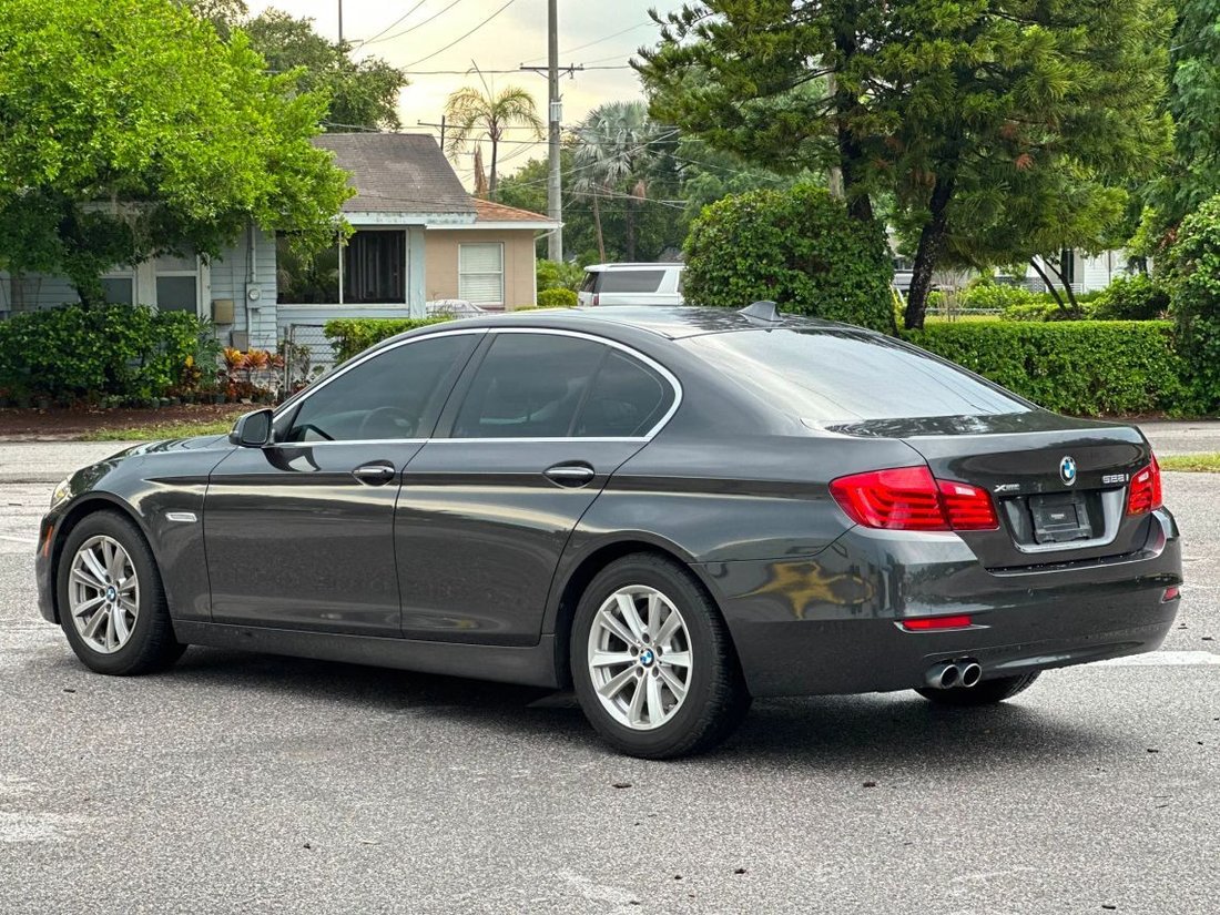 Sedan in Tampa, FL, United States 3 - 17320651