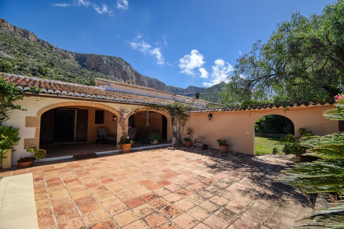 Chalet in Denia, Valencian Community, Spain 2 - 18317575