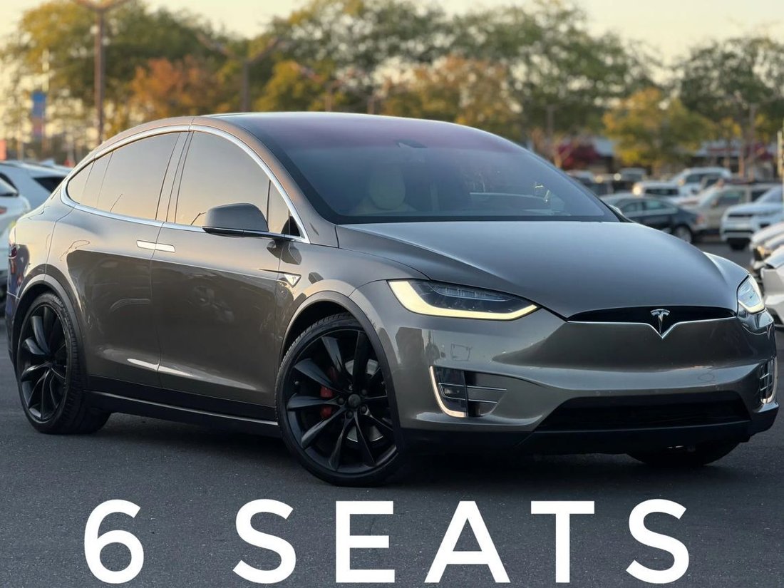 Suv in Sacramento, CA, United States 3 - 18317319