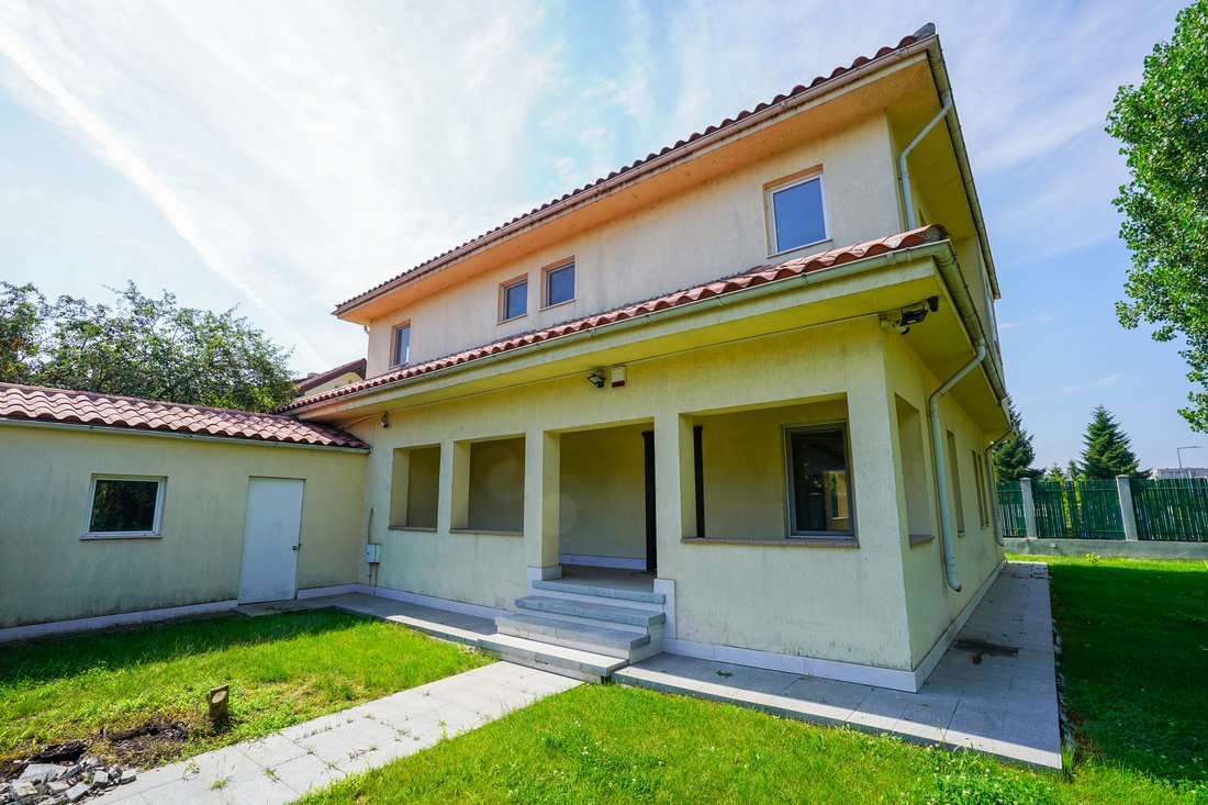 House in Voluntari, Ilfov County, Romania 2 - 18317484