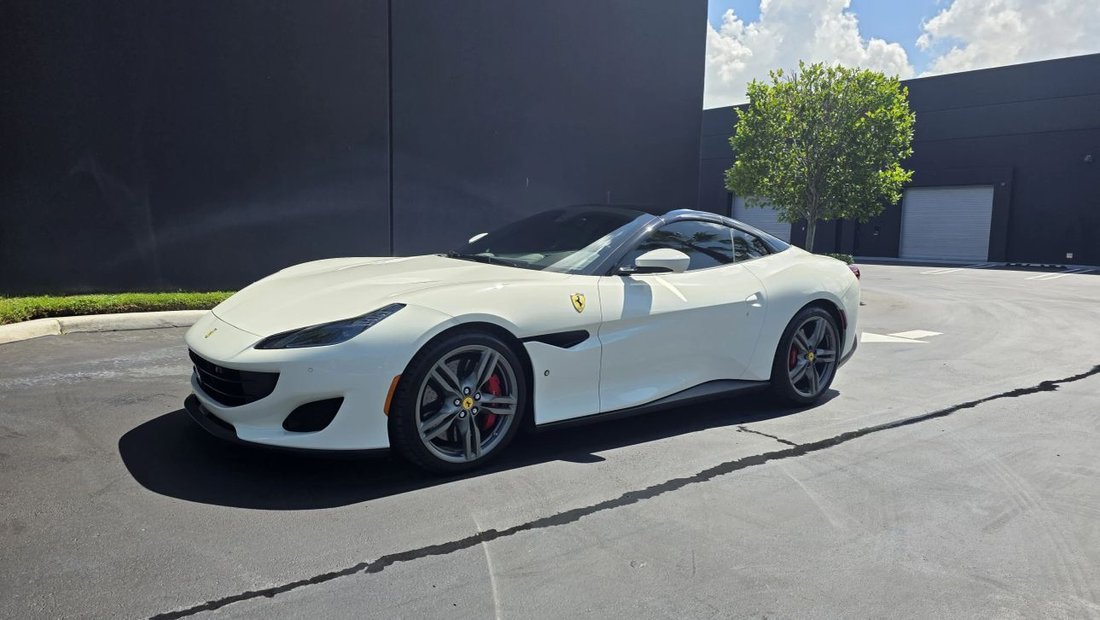 Cabriolet in Doral, FL, United States 1 - 18317281