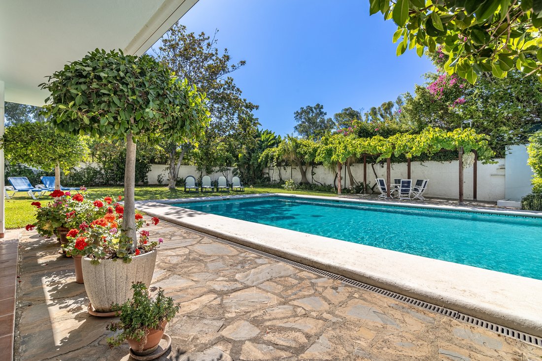 Villa in Estepona, Andalusia, Spain 2 - 18317557