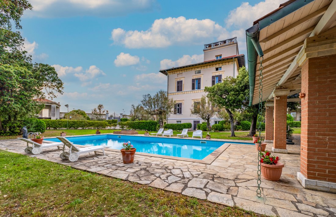 Villa à Marina di Pisa, Pise, Italie 2 - 16776311
