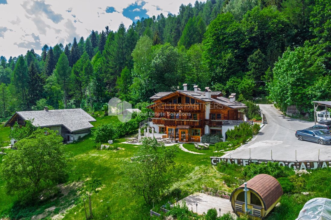 Chalet in Pinzolo, Trentino – Alto Adige/Südtirol, Italy 1 - 18143979