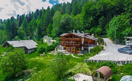 Chalet in Pinzolo, Trentino – Alto Adige/Südtirol, Italy 1