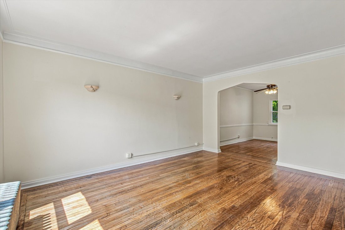 House in New York, New York, United States 5 - 18317663