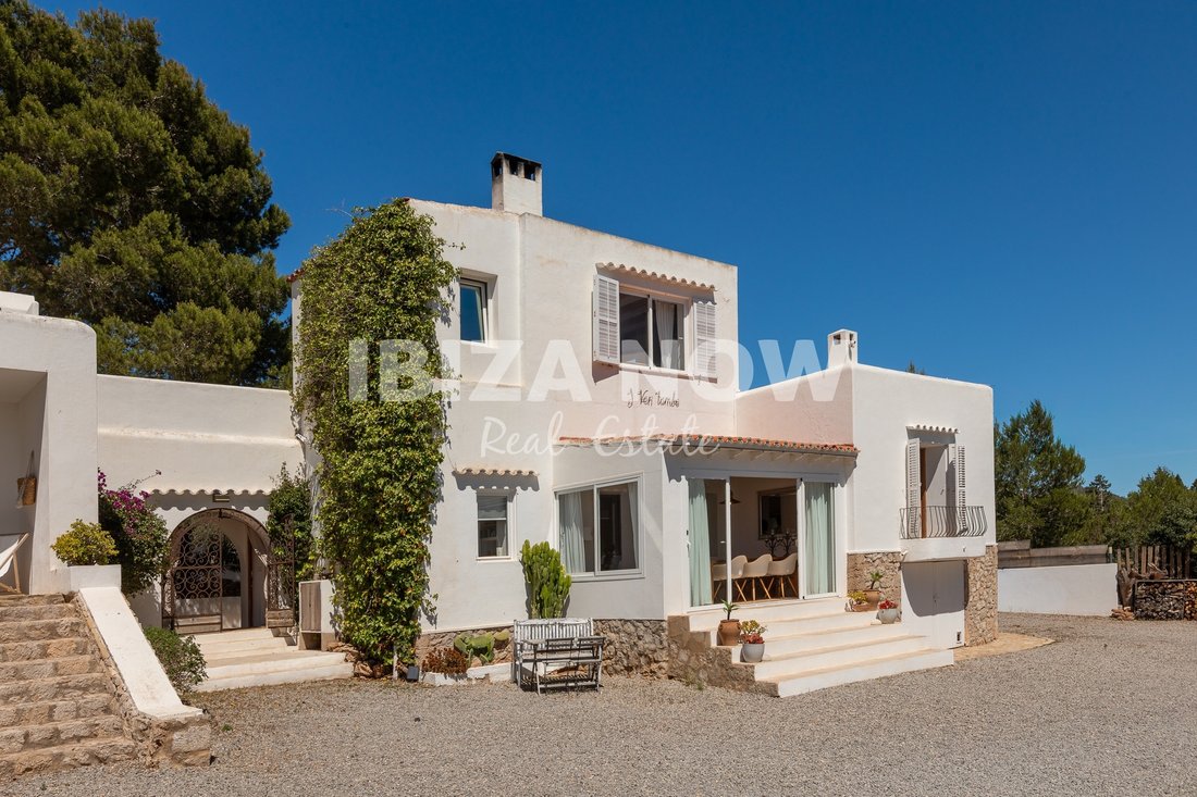 Villa in Sant Antoni de Portmany, Balearic Islands, Spain 1 - 18317696