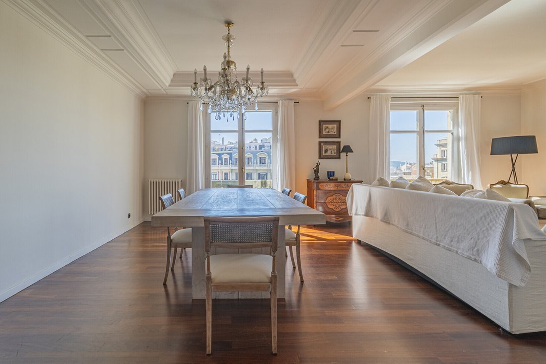 Apartment in Ciutat Vella, Barcelona, Spain 2 - 18317714