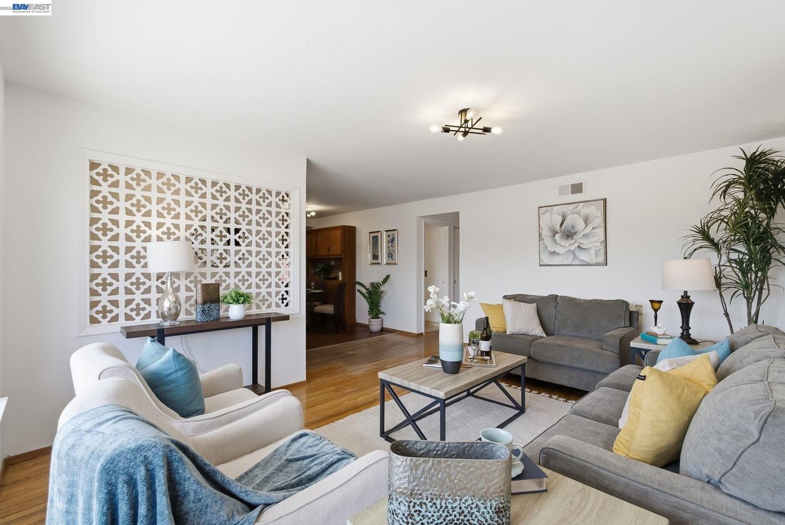 House in Newark, California, United States 3 - 18322026