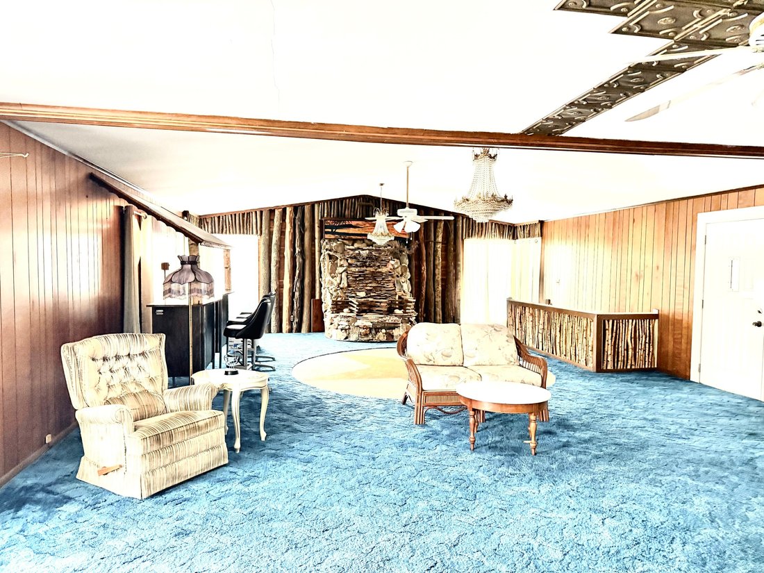 House in Muncie, Indiana, United States 4 - 18321711