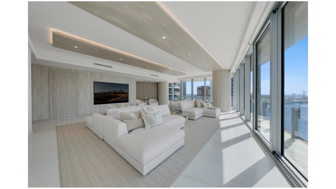 Condo in Miami, Florida, United States 5 - 18306627