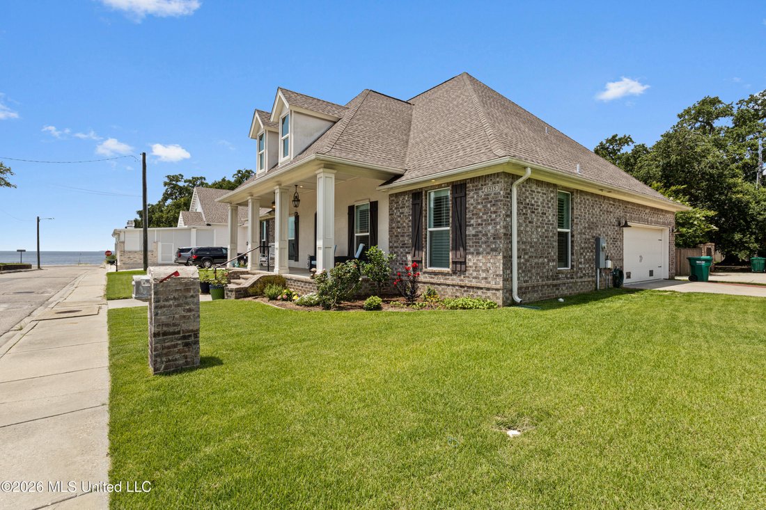 House in Gulfport, Mississippi, United States 3 - 18321407